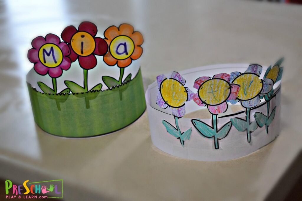 Super cute flower craft for toddlers, preschoolers, or kindergartners.