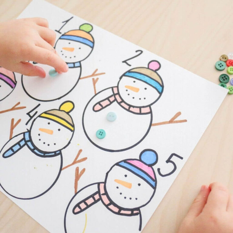 FREE Snowman Button Counting Math Activity for Preschoolers
