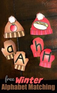 FREE Winter themed Alphabet Matching - this educational winter activity for preschool and kindergarten age kids working on matching upper and lowercase letters and practicing matching beginning sounds #beginningsounds #winterprintables 3prek