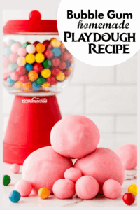 Ready for a new playdough recipe that will excite your kids. Try this Bubble Gum Playdough Recipe! This is a fun sensory kids activities for all year long! Use this bubble gum activities with toddler, preschool, pre-k, kindergarten, first grade, and up! There are so many benefits of playdough perfect for thse little leaners, so let’s get playing and learning!